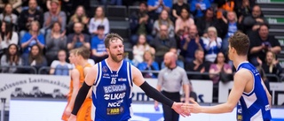 Basketproffset spelar från start i derbyt