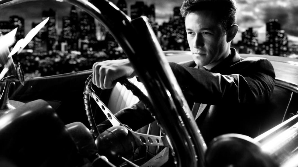 Joseph Gordon-Levitt gör rollen som spelaren som tror sig oövervinnlig i adaptionen av Frank Millers suggestiva "Sin City".