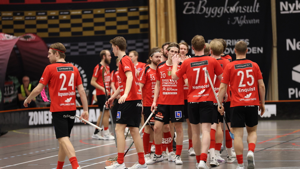 Storvreta firar segern över Nykvarn.