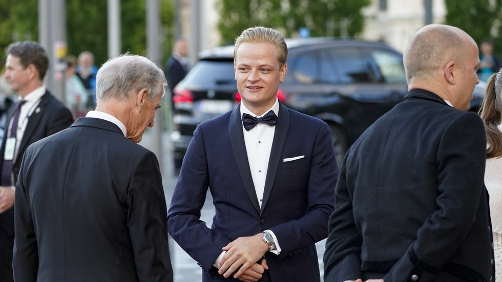 Marius Borg Høiby, son till norska kronprinsessan Mette-Marit, grips för tredje gången. Tidigare för misshandel mot flickvän och nu för våldtäkt.