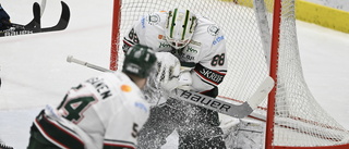 Hockeymatch bröts efter otäck skada