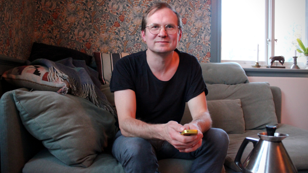 Jonas Gren har inte upplevt att omgivningen haft några synpunkter på hans internetfria livsstil. ”De som känner mig vet att jag lever så här och att det inte är för att vara obstinat utan för att jag mår bättre”, säger han.