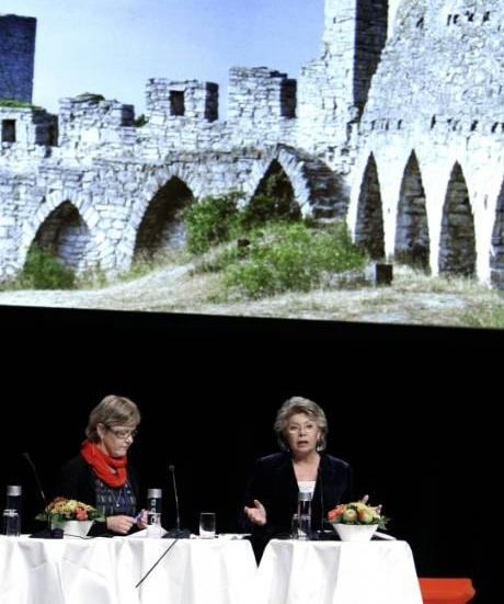 Visby strand. Infrastrukturminister Åsa Torstensson (c) och EU-kommissionären Viviane Reding är två av 315 delegater på mötet. Sammanlagt besökte 350 personer konferensen.