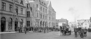 Illa rustad brandkår kunde inte stoppa storbrand