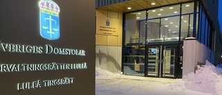 Kvinna körde bil påverkad – misstänks för tre brott