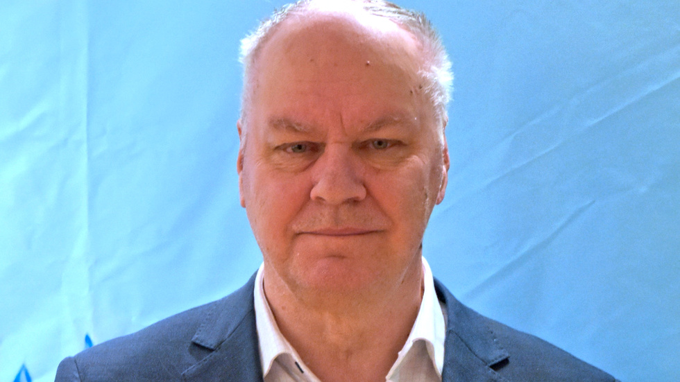 Kjell Fransson är vice ordförande för Liberalerna i Östergötland. Han berättar för Folkbladet att det var ett kort uteslutningsmöte gällande Reidar Svedahl. "Sifforna för uteslutning var 10-1", säger han.