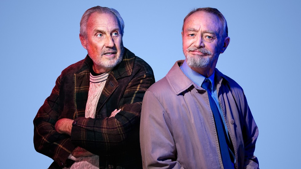 Ralph Carlsson och Mats Qviström spelar "Stolarna vid havet" på Nyköpings teater den 6 oktober.