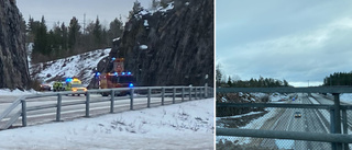 Personbil körde in i vajerräcke – orsakade totalstopp i trafiken