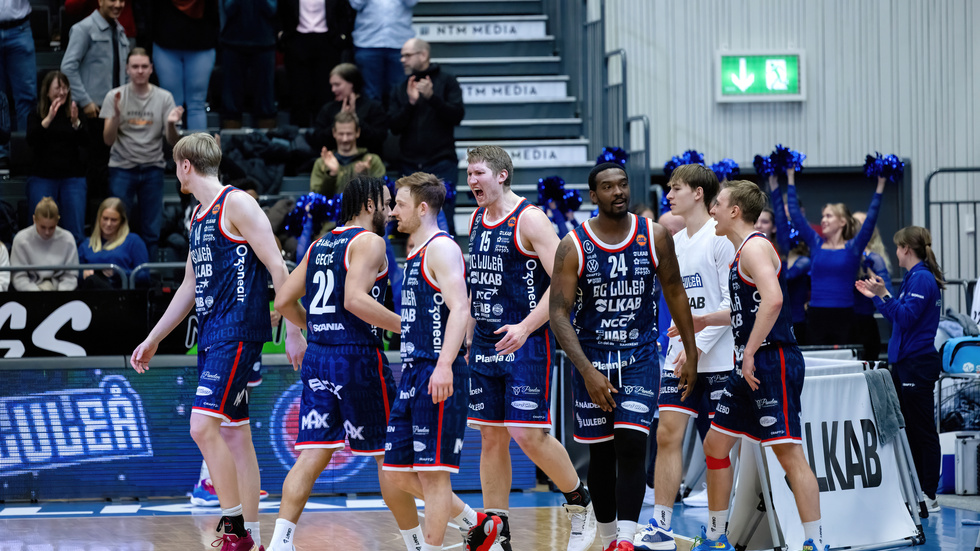 BC Luleå-Norrköping match hemmamatch basket herrar vinst jubel glädje 