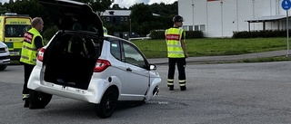 Mopedbil och bil krockade: "Rätt oskyddad i ett sådant fordon"