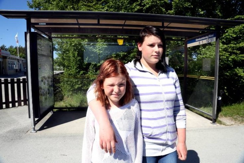 Tindra och Fanny Norrby.