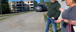 Parkeringar på innergårdarna – då reagerar de boende i området: "Det är livsfarligt att ha trafik här"