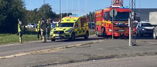 Motorcyklist körde omkull i rondell