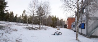 Tioåring föll från klippa på skolrasten