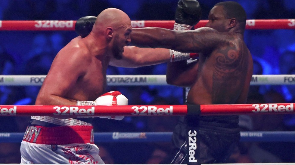 Tyson Fury, här mot Dillian Whyte, ser ut att göra comeback i boxningsringen mot Anthony Joshua senare i år. Arkivbild.