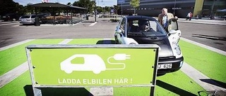 Stolpar till elbilar invigda i Uppsala