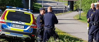 Knivdådet: Polisen spanar efter misstänkt