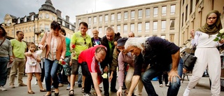 Stillsam minnestund för Srebrenica