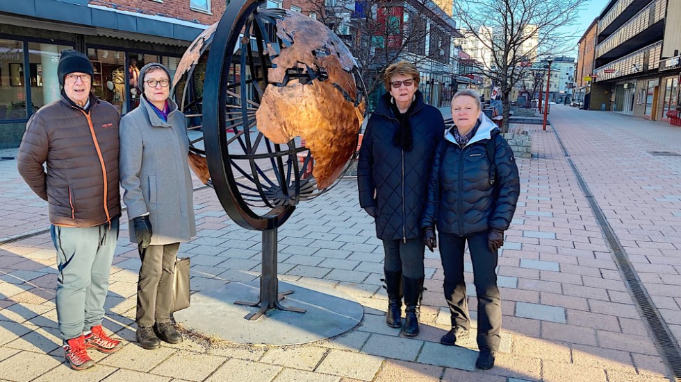Föreningen Nordens lokalavdelning i Boden ska försöka hjälpa till med samhällsomvandlingen. Från vänster Holger Hansson Palo, Astrid Sundström Lindström, Eivy Blomdahl och Margit Dyrander sitter med i styrelsen.