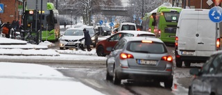 Bygg flerfilig biltunnel för att bli av med centrumköer