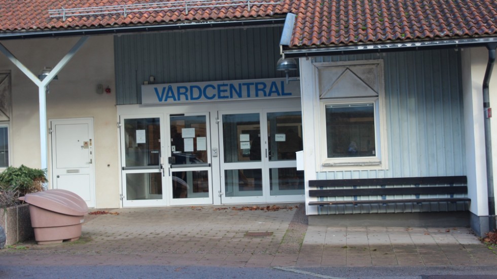 Överums hälsocentral har drivits av Astrakanen i nästan två år. Från och med 1 mars är det regionen som ska driva verksamheten. 
