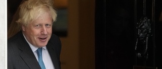 Boris Johnson reser runt och fyller plånboken