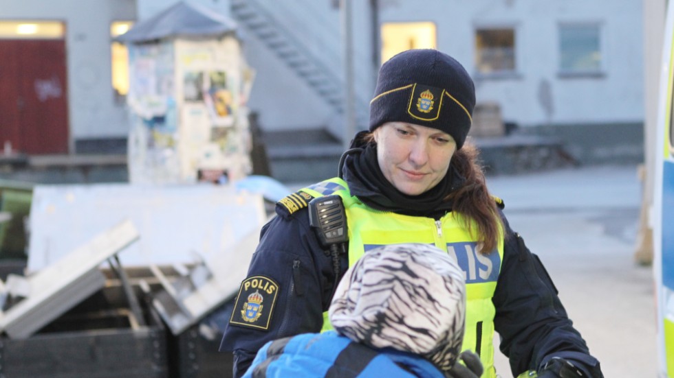 Jenny Hederstedt, gruppchef på lokalpolisområde Gotland, vid tisdagens medborgardialog i Klintehamn.