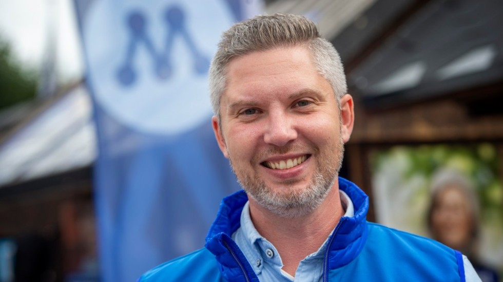 Christoffer Öqvist (Moderaterna) är regionstyrelsens ordförande.
