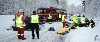 Allvarlig trafikolycka på riksväg 35