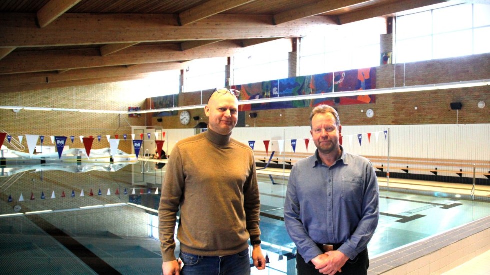 Martin Jonsson, projektledare vid Region Gotland, tillsammans med Leif Svedberg, platschef på Arriba. 