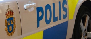 Spottade på polis