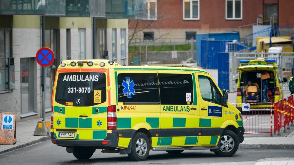 En 30-årig man dog efter att läkare på två olika sjukhus skickat hem honom med en blodpropp i hjärnan. Arkivbild.