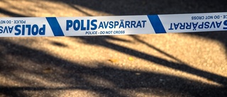 Bil förstörd i detonation i Södertälje