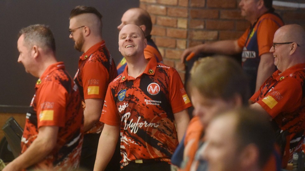 Tobias Asklöf och Vimmerby BK hoppas få dra på smilbanden på lördag.