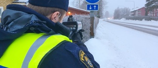 Tonåring stoppad – körde A-traktor i 77 km/h