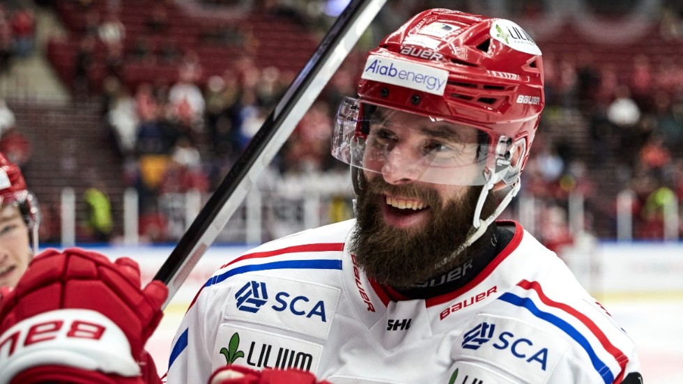 Timrås Per Svensson gör debut i Tre Kronor som 33-åring. Arkivbild.