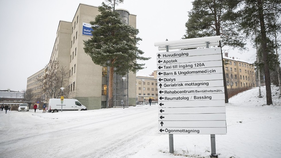 Skribenten menar att sjukvården skulle bli enhetlig och mer rättvis om staten tog över ansvaret. 