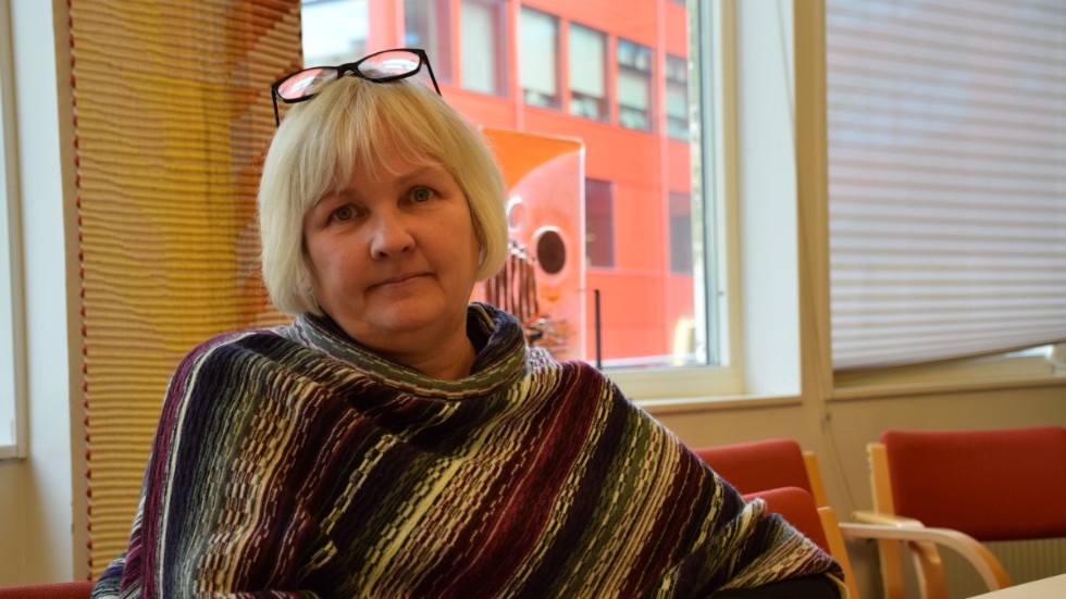 Skolchef Eva Martinsson menar att det är ett angenämt problem att försöka ordna fram förskoleplatser. 