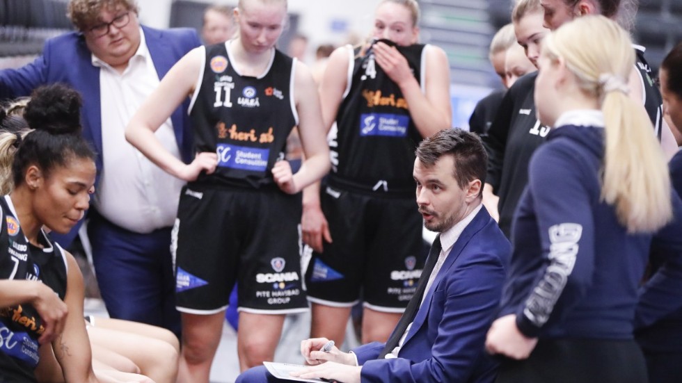 Tränaren Robin Sandberg var nöjd med stora delar av insatsen senast trots att det blev förlust i den första finalmatchen.