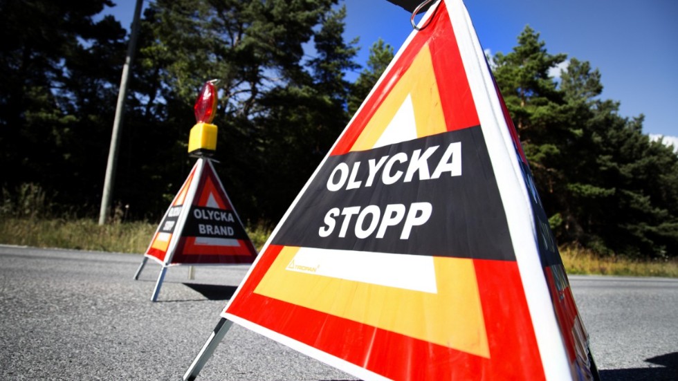 En trafikolycka har inträffat på länsväg 149 i höjd med Salthamn i Väskinde.