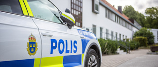 17-åring slog glasflaska i huvudet på en man