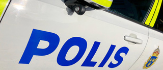 Polisen stoppade bil - tog körkortet