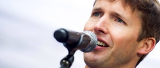 James Blunt sjunger allsång på Skansen