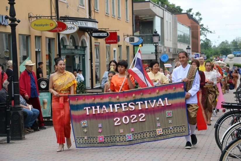 "Jag hoppas att det blir en härlig och rolig upplevelse i sol och värme, och att man lär sig mer om kulturen", säger Louise Andersson. Bilden är tagen i ett annat sammanhang. Bild från förra årets festival. 