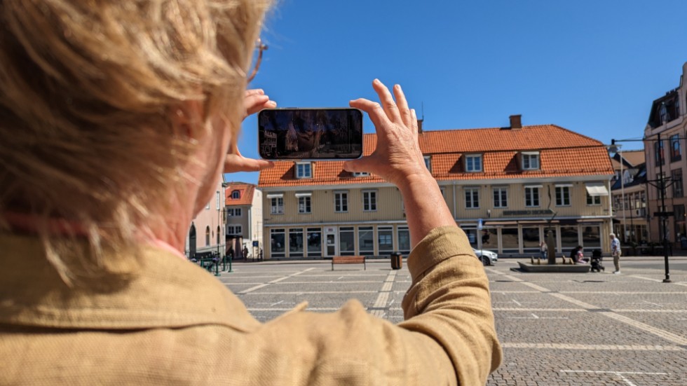 Den virtuella konstutställningen Vävda rum upplevs via mobilapp och innehåller både bild och ljud.