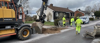 JUST NU: Akut vattenläcka i bostadsområde – sökandet fortsätter