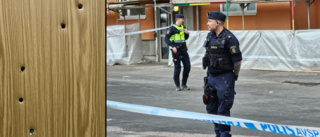 En av tonårspojkarna har häktats för skjutningen i Ektorp 