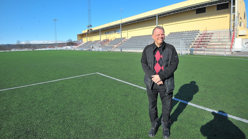 Tommy Stridsman, ordförande Kiruna FF, oroas för fotbollens framtid i Kiruna. "Jag tror att vi kommer finnas kvar, men på vilken nivå vet jag inte".