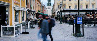 Linköpingsbon: "Gör om Stora torget – flytta Folke Filbyter"