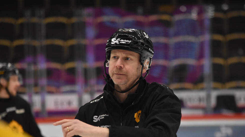 ”Jag är nöjd med truppen”, säger Robert Ohlsson inför stundade stängning av transferfönstret.